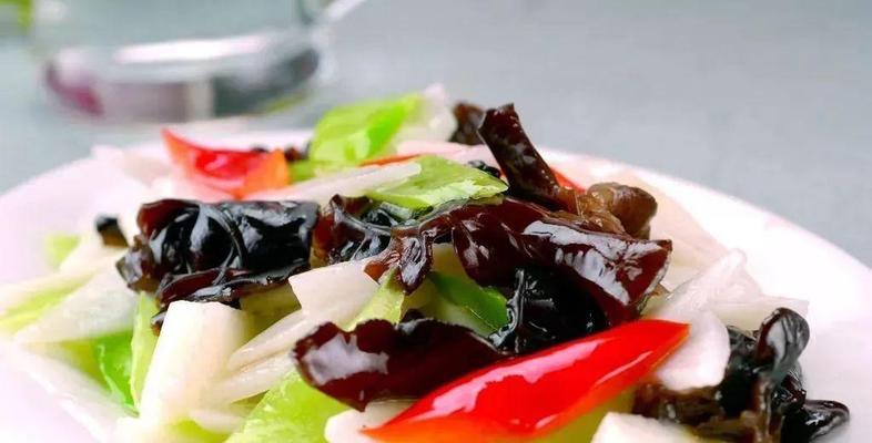 小白菜木耳烧豆腐怎么做？步骤和技巧有哪些？