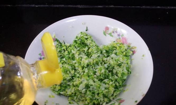 小白菜木耳翡翠饺子怎么做？步骤和技巧是什么？