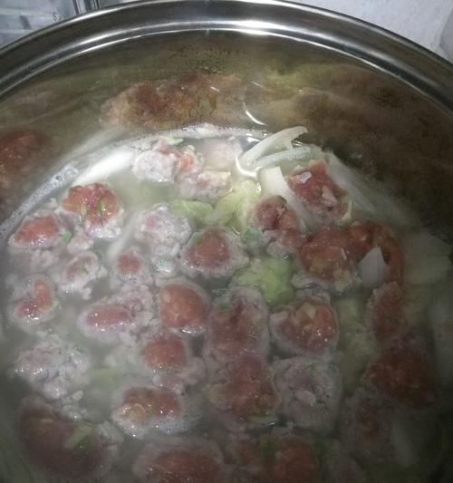 小白菜烩丸子怎么做？步骤和技巧有哪些？