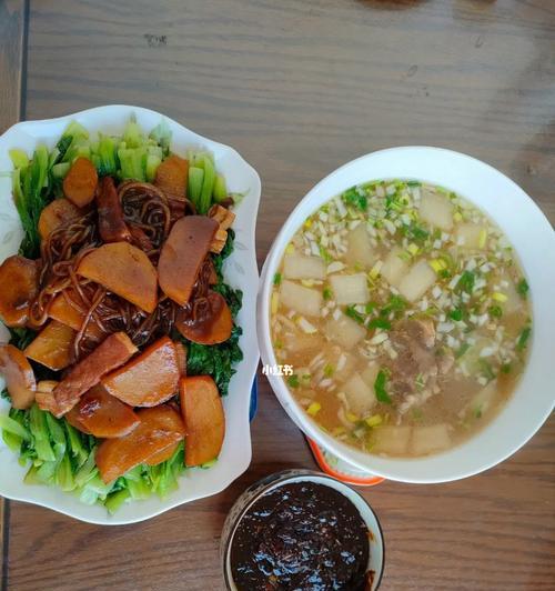 小白菜炖萝卜怎么做？营养又美味的家常菜做法是什么？