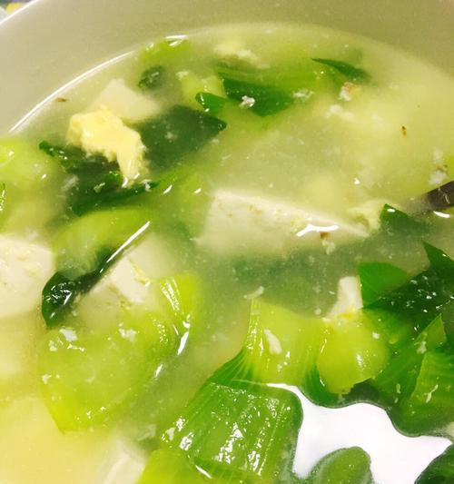 小白菜豆腐肉丸汤怎么做？步骤和技巧有哪些？