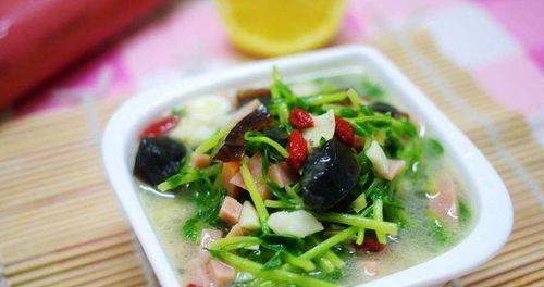 小白菜大杂烩怎么做？小白菜大杂烩的家常做法是什么？
