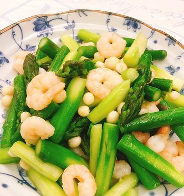 小白菜炒虾仁怎么做？步骤和技巧有哪些？