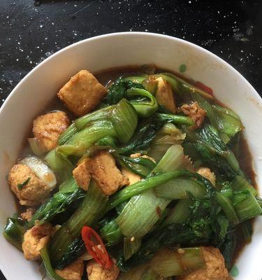 小白菜熬洋芋怎么做？步骤和技巧是什么？
