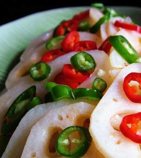 消暑凉拌菜怎么做？有哪些简单易学的凉拌菜食谱？