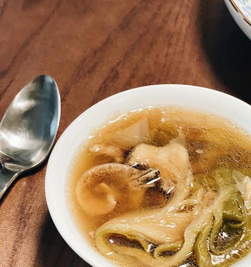 响螺海底椰霸王花汤怎么做？详细步骤和注意事项是什么？