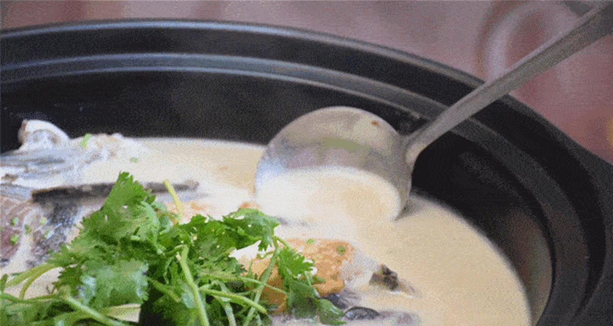 湘潭水煮活鱼的做法是什么？如何在家做出地道口味？