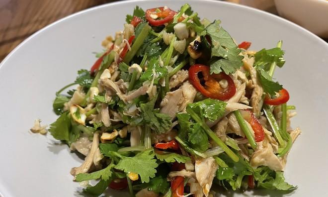 湘菜版手撕鸡的做法是什么？如何在家轻松制作？