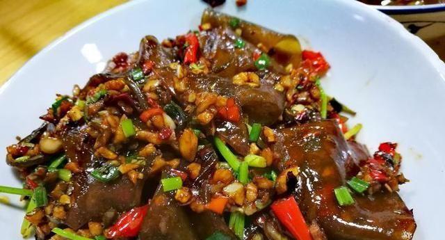 湘菜香辣火焙鱼怎么做？详细步骤和技巧是什么？