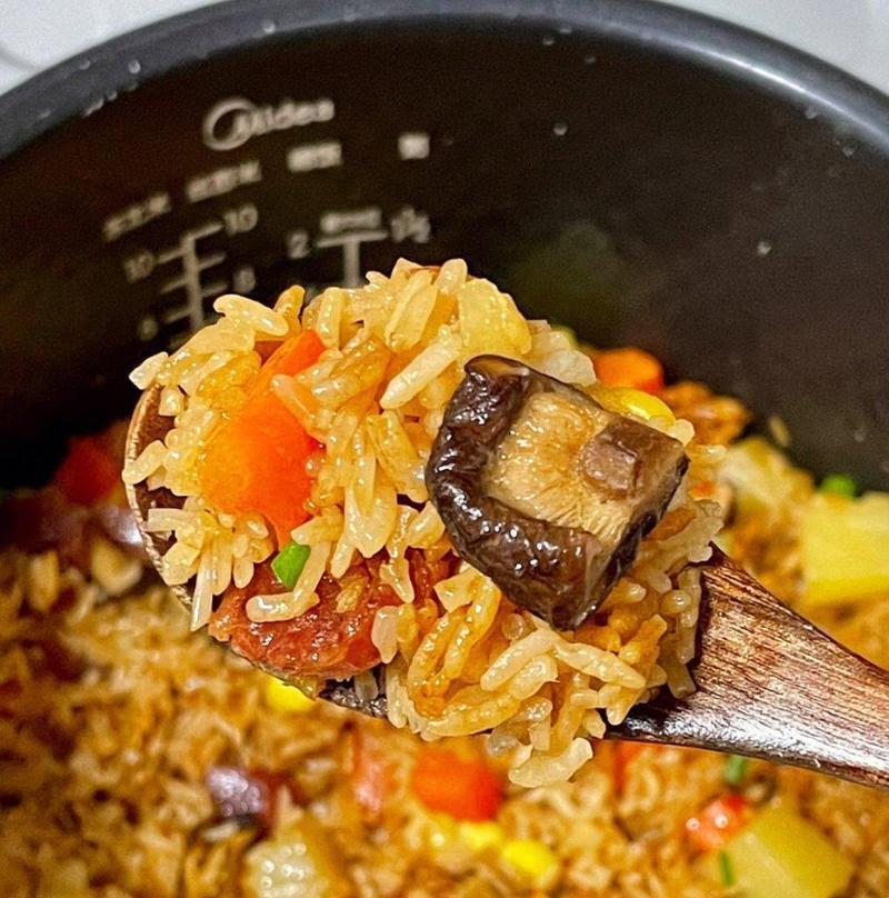 香长土豆焖饭怎么做？步骤和技巧有哪些？