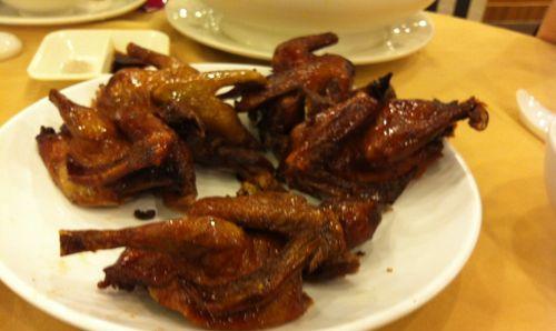 香炸乳鸽怎么做才外酥里嫩？家庭版做法有哪些常见问题？