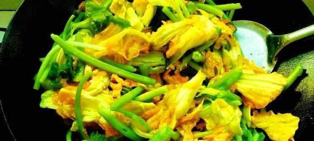 香炸南瓜花的做法是什么？如何在家轻松制作？