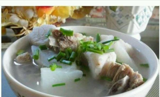 香芋排骨汤怎么做？步骤和技巧有哪些？
