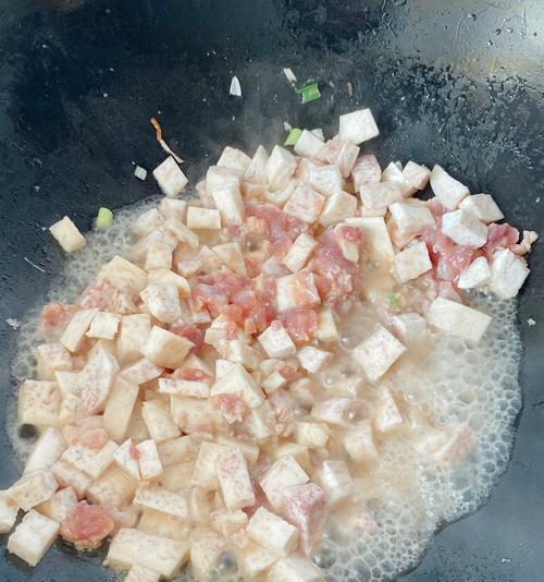 香芋焖饭怎么做？步骤和技巧有哪些？