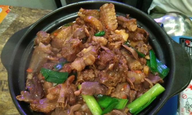 香芋焖鹅怎么做？步骤和技巧有哪些？