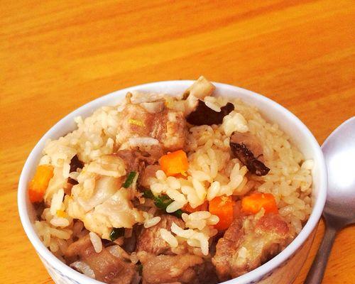 香芋红萝卜焖饭怎么做？步骤和技巧有哪些？