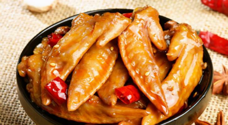 香酥麻辣鸡翅怎么做？具体步骤和技巧是什么？