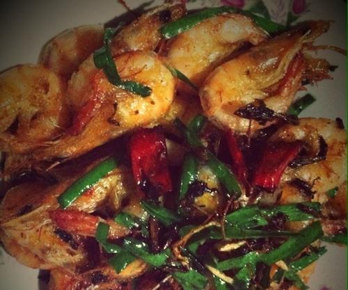 香酥椒盐虾头壳的做法是什么？如何在家轻松制作？