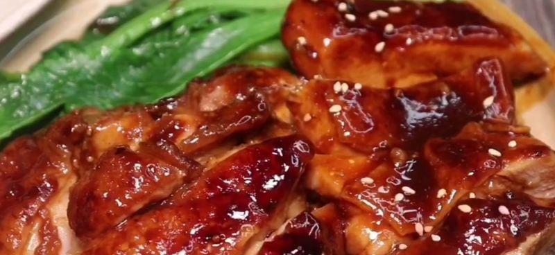 香酥鸡排饭的做法是什么？如何在家轻松制作？