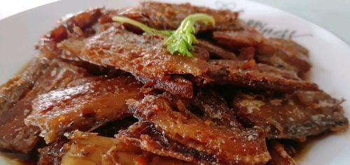 香酥烩带鱼怎么做？步骤和技巧有哪些？