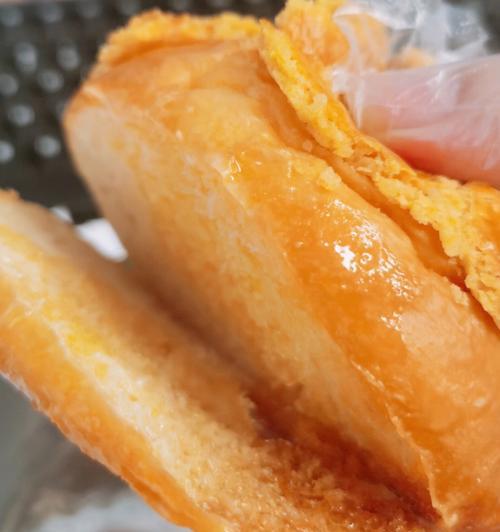 香酥菠萝包怎么做？在家轻松制作的秘诀是什么？