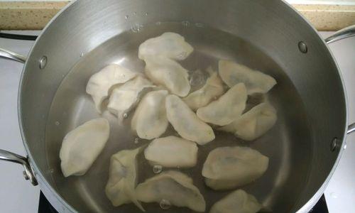 香肉饺子怎么做？有哪些步骤和技巧？