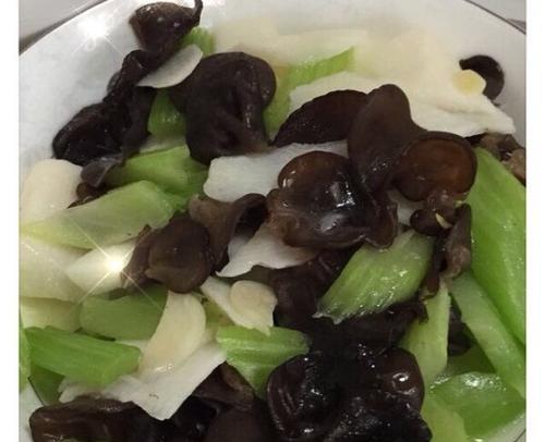 香芹炒山药怎么做？步骤详解和常见问题解答？