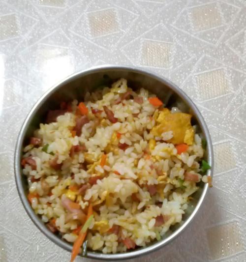 香喷喷的炒饭怎么做？炒饭的正确做法有哪些步骤？