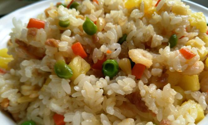 香喷喷的菠萝饭怎么做？有哪些步骤和技巧？