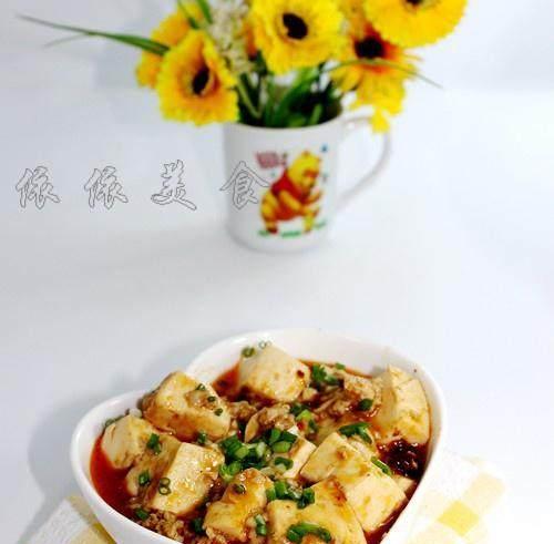 香菜肉末豆腐怎么做？步骤和技巧有哪些？