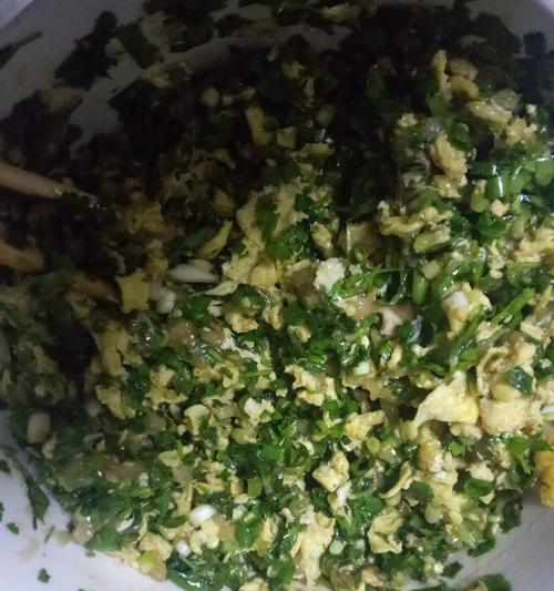 香菜肉饺子怎么做？有哪些独特技巧和常见问题解答？