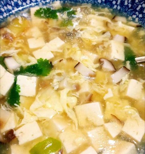 香菜豆腐汤怎么做？有哪些步骤和技巧？