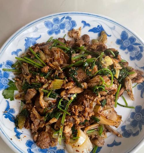 香菜爆羊肉的做法是什么？如何做出美味的香菜爆羊肉？