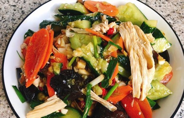 香菜拌鸡蛋怎么做？有哪些步骤和技巧？