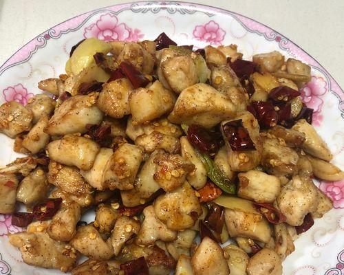 香煸辣子鸡的做法是什么？如何在家做出地道的辣子鸡？