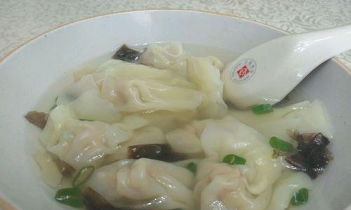 香拌馄饨怎么做？有哪些步骤和技巧？