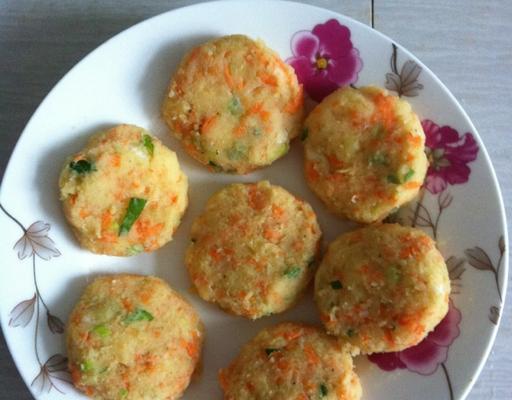 爱心土豆饼怎么做？相亲相爱的家常食谱分享？