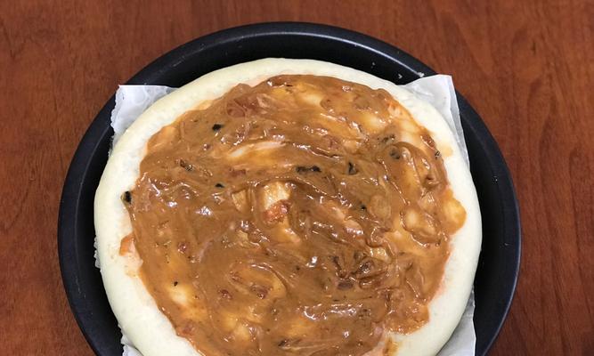 如何在家做出馅料十足的美味披萨？披萨制作常见问题有哪些？