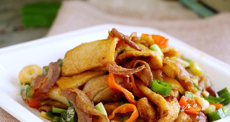 线椒炒肉丝的做法是什么？如何炒出鲜嫩的肉丝？