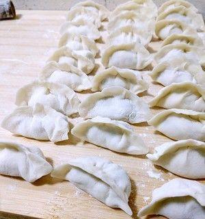 现桿韭菜水饺怎么做？步骤和技巧有哪些？