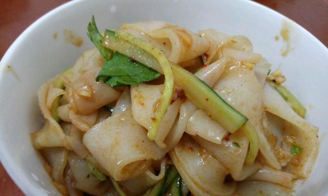 苋菜凉皮怎么做？详细步骤和技巧是什么？