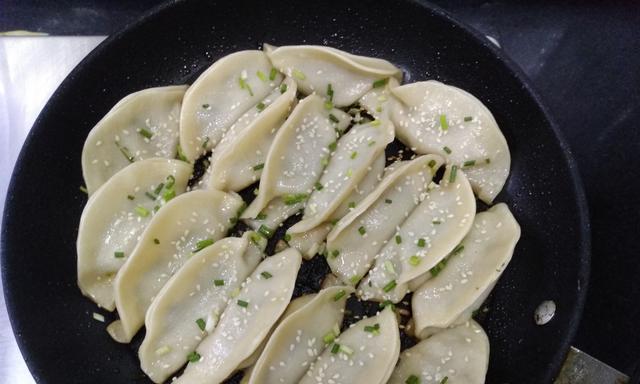 苋菜锅贴怎么做？步骤详解和常见问题解答？