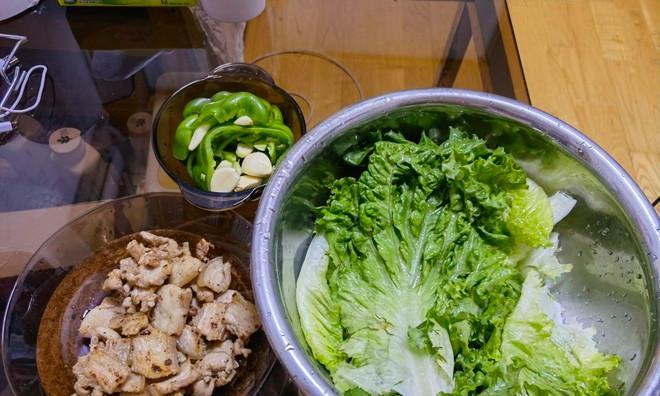 蚬子生菜包的做法是什么？如何在家轻松制作？