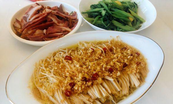 蚬子粉丝金针菇蒜香版怎么做？步骤和技巧是什么？