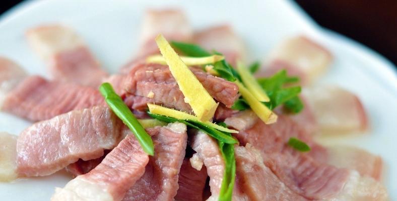 咸鱼蒸豆腐怎么做？步骤和技巧有哪些？
