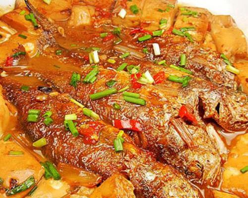 咸鱼炖豆腐怎么做？步骤和技巧有哪些？