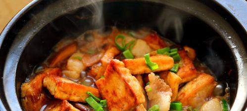 咸鱼鸡粒豆腐煲怎么做？步骤和技巧有哪些？