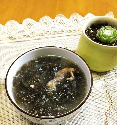 咸鸭蛋蛋清汤怎么做？有哪些步骤和技巧？