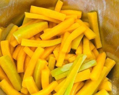 咸鸭蛋炒南瓜怎么做？步骤是什么？