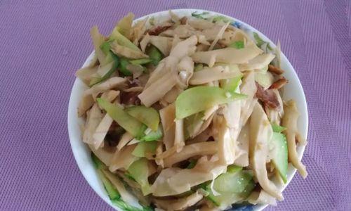 咸笋蔬菜汤怎么做？有哪些健康益处？